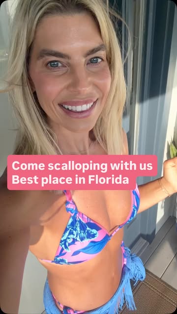 Melissa scalloping in the Gulf, filmed vertically in the water.